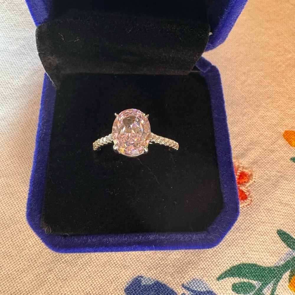 Elegant Silver and Pink Gemstone Ring NEW w/o tags